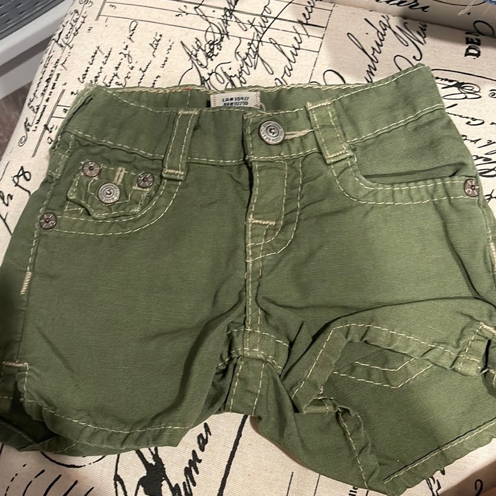 True Religion little girls green Dolly shorts size 4.